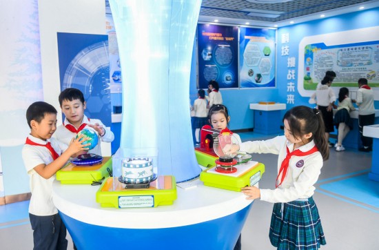 重慶高新區(qū)科學課堂。