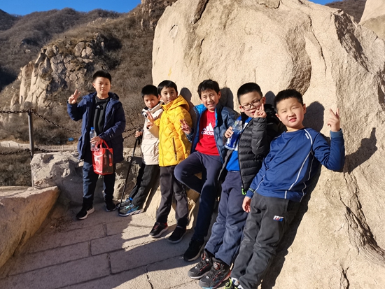 登山隊(duì)員供圖。